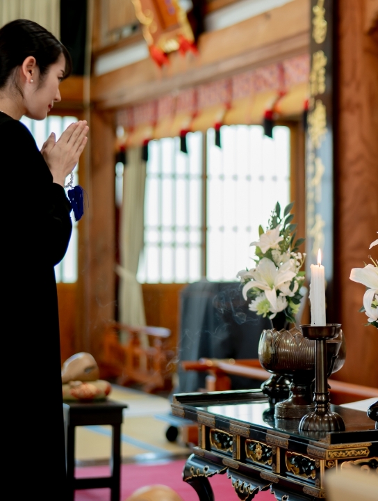 お葬式の準備をしている方